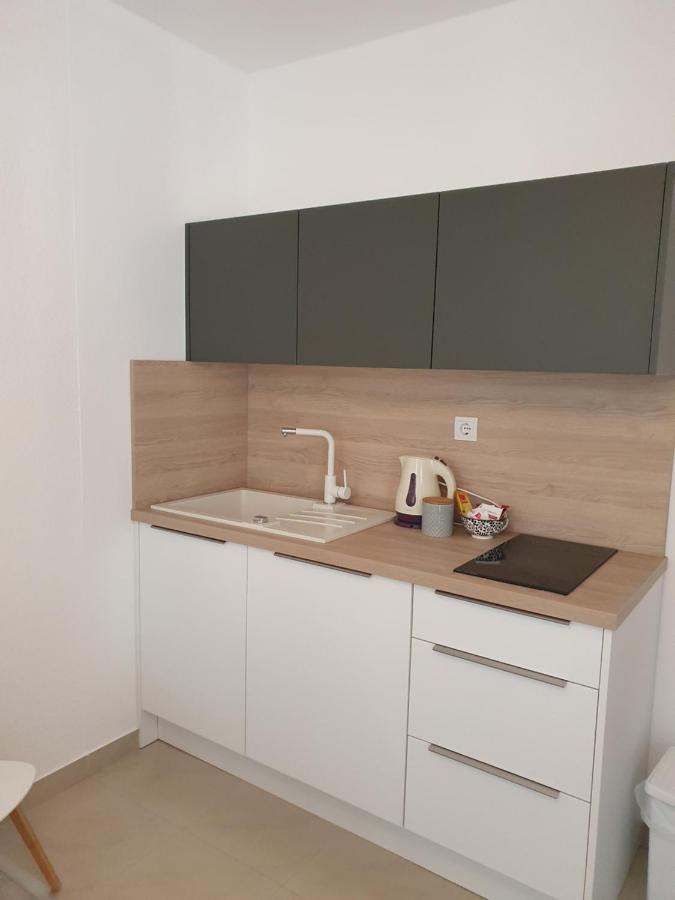 Apartmani Eterovic Baška Voda Extérieur photo
